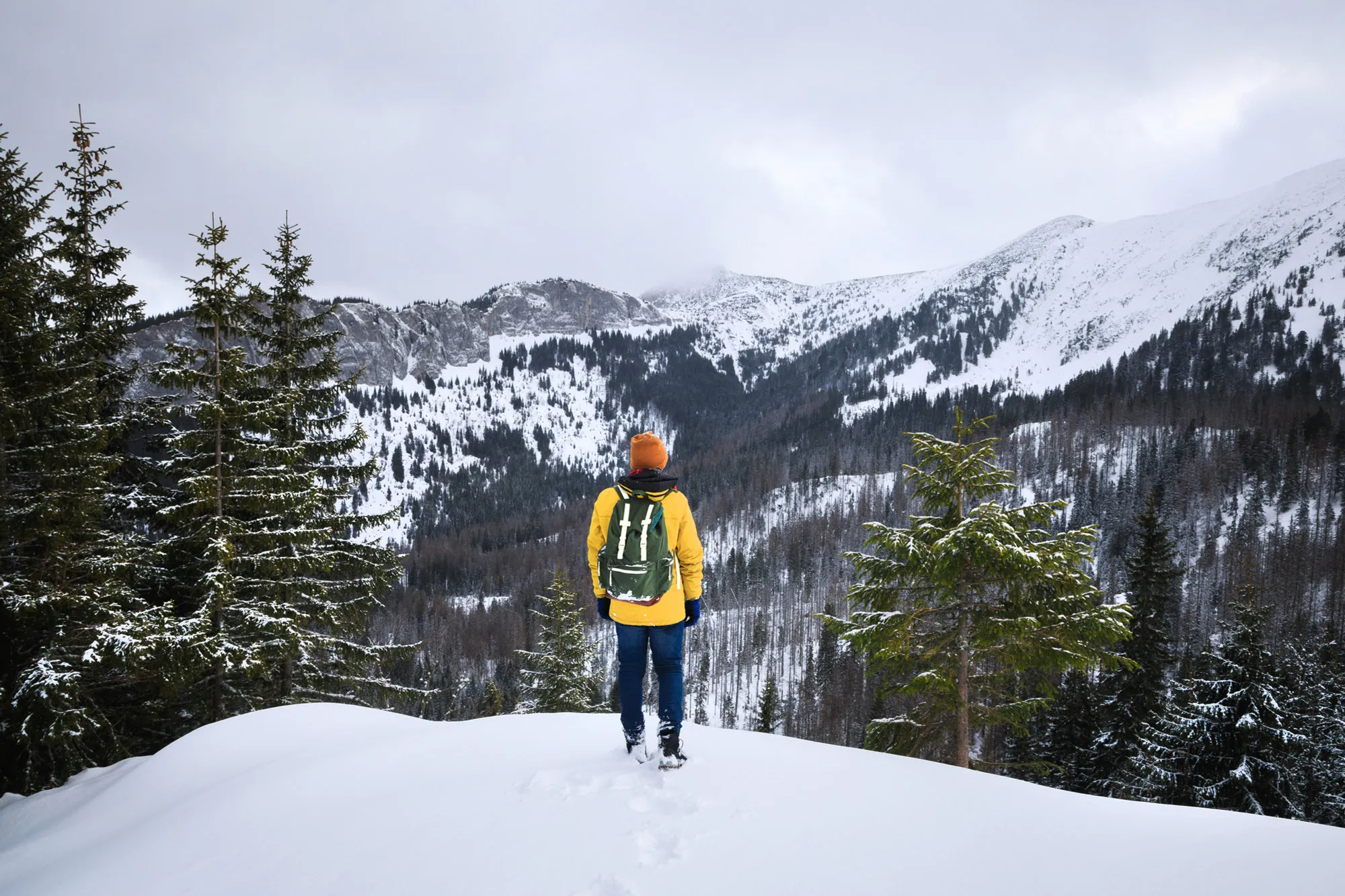 12 Major Benefits of Minimalist Travel
